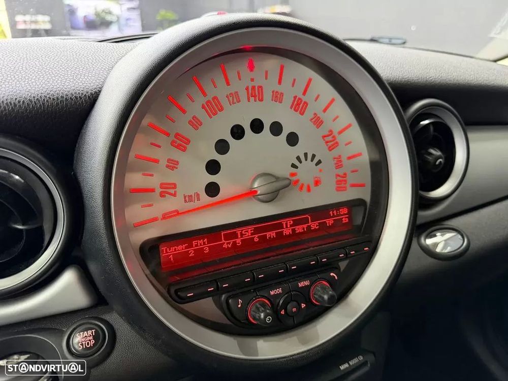 MINI 3 Portas One D - 28