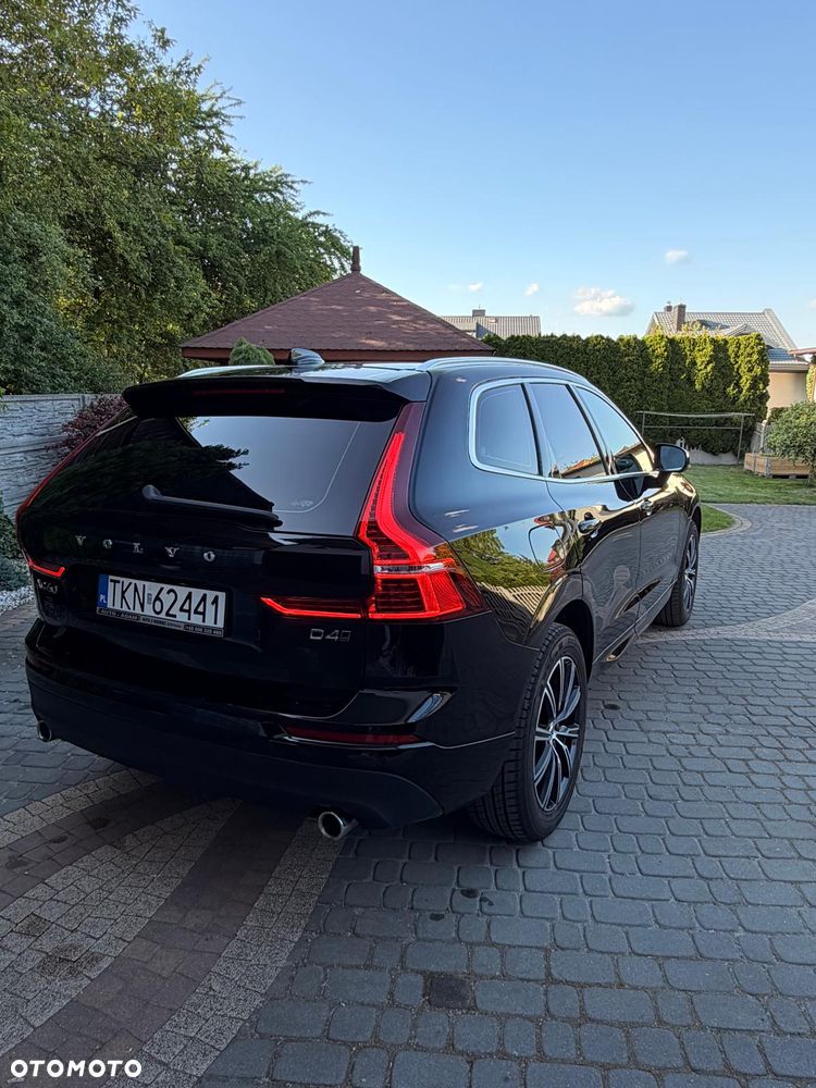 Volvo XC 60 D4 AWD Geartronic Momentum - 4