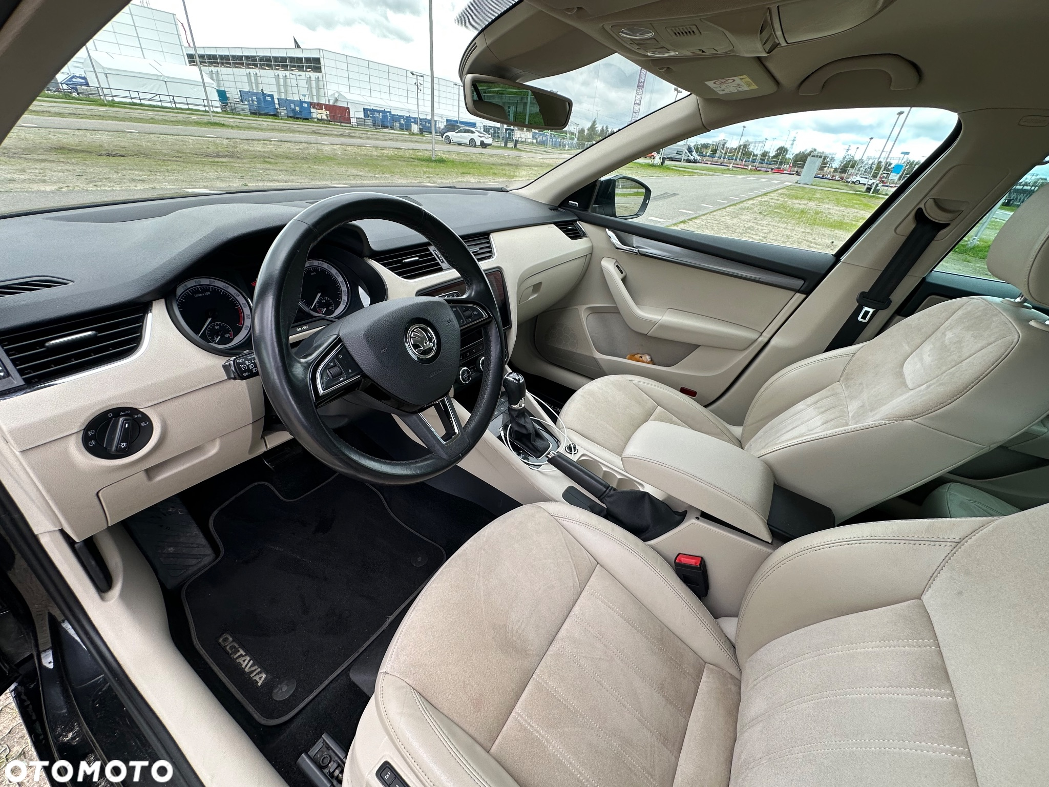 Skoda Octavia 2.0 TDI 4x4 Style DSG - 10