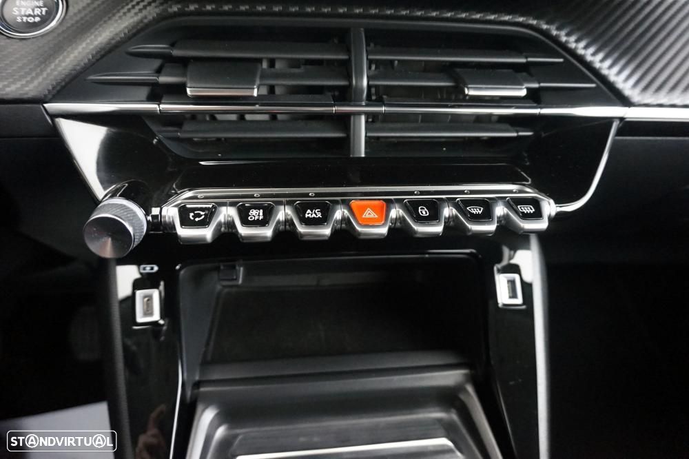 Peugeot 2008 1.2 PureTech Allure - 23