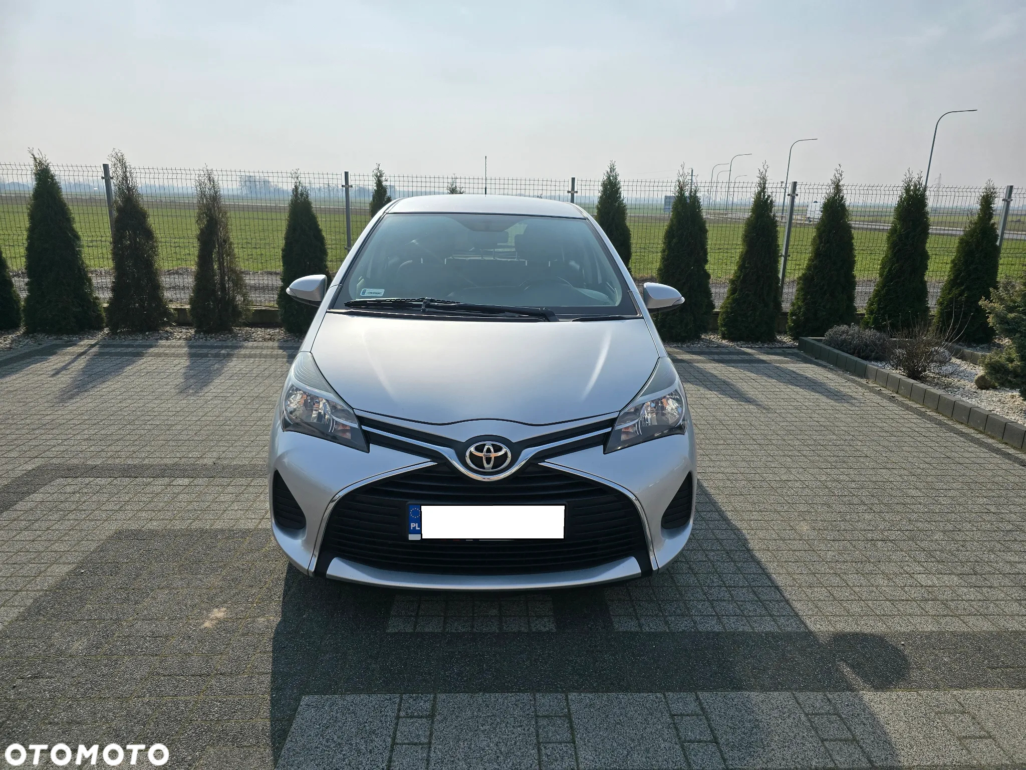 Toyota Yaris 1.0 Active EU6 - 3