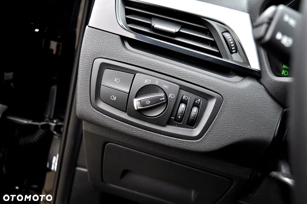 BMW X1 sDrive18d Business Edition - 26