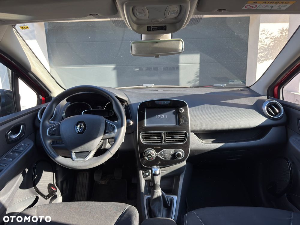 Renault Clio - 10