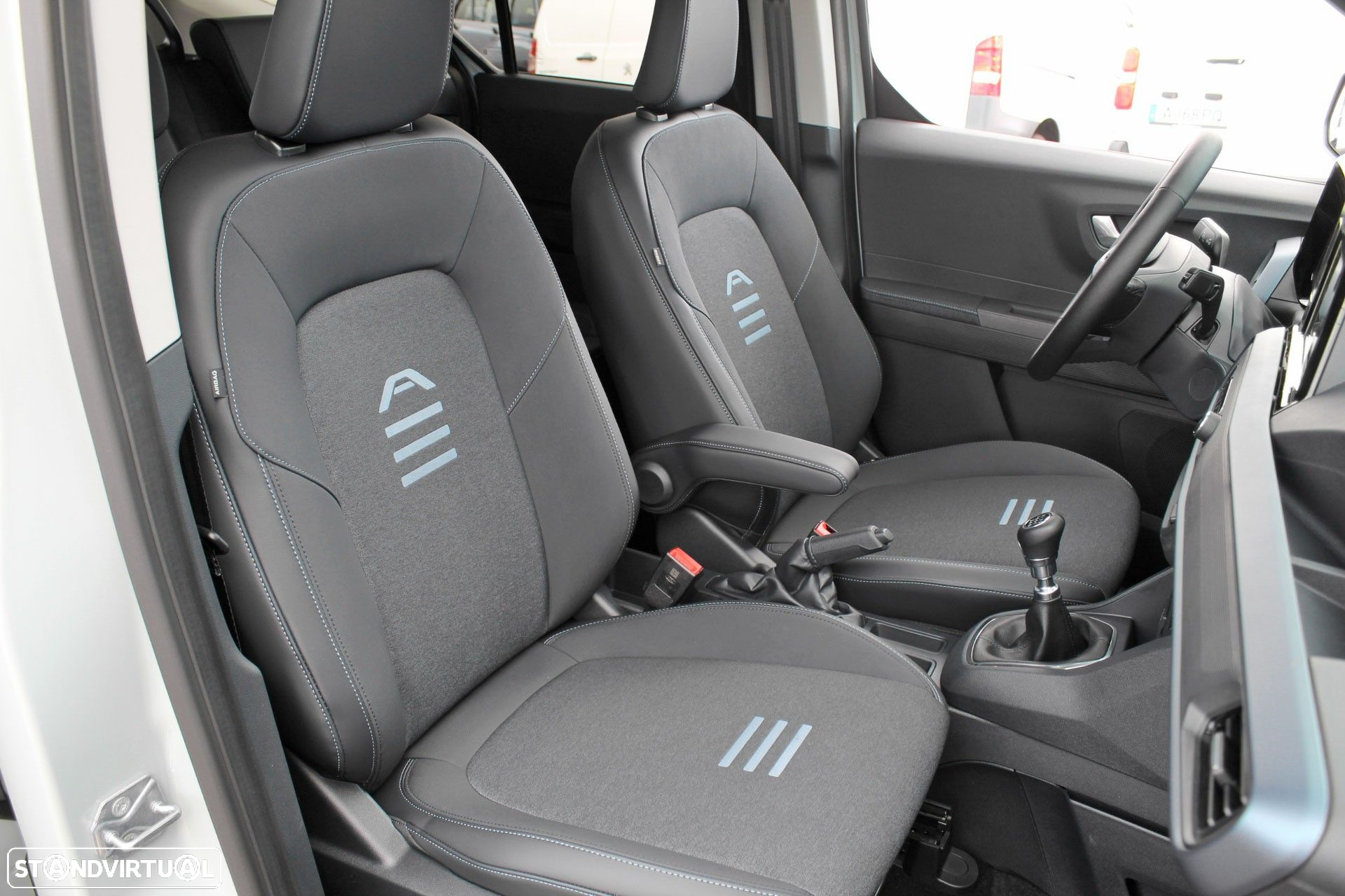 Ford Tourneo Courier 1.0 EcoBoost Active - 16