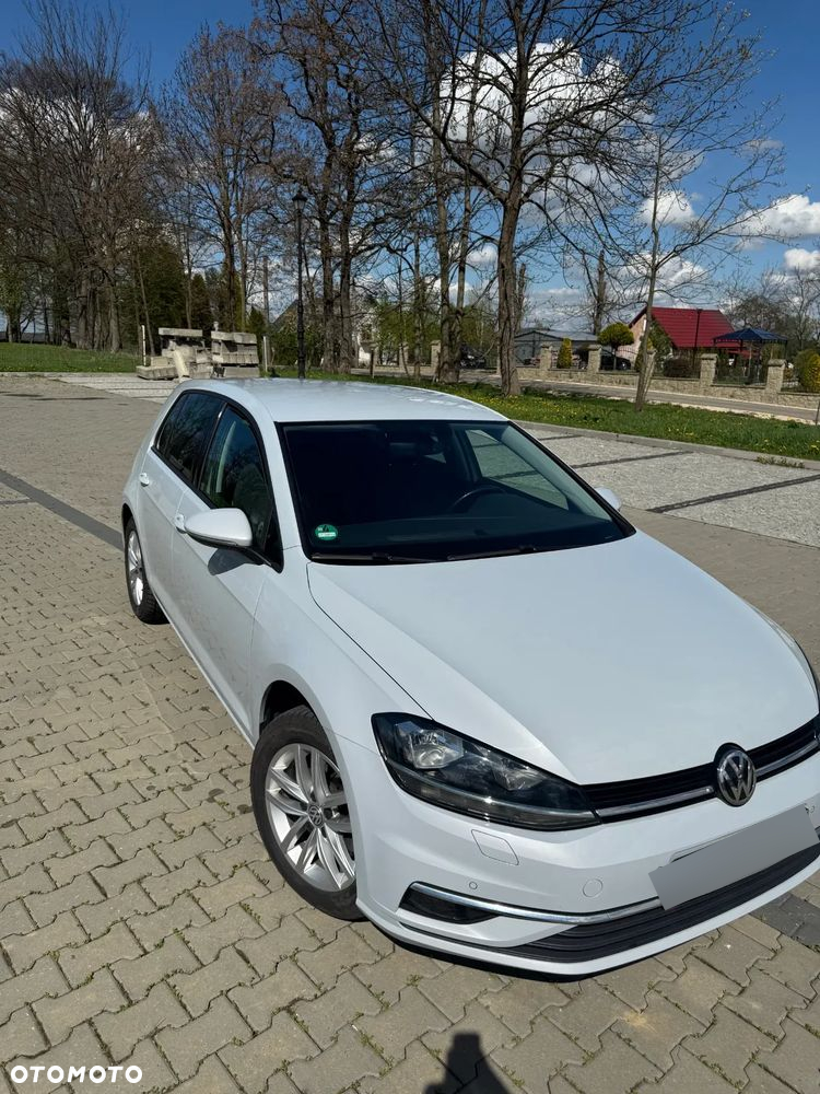 Volkswagen Golf - 10