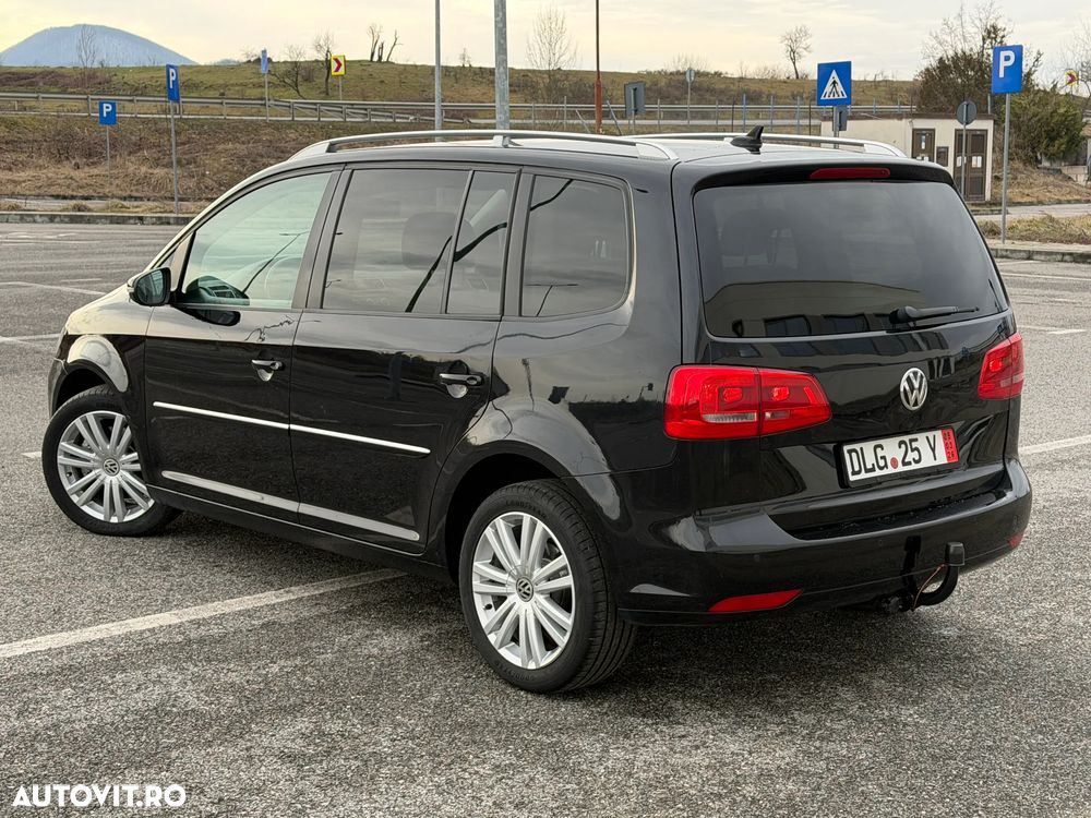 Volkswagen Touran 2.0 TDI DPF Highline - 3