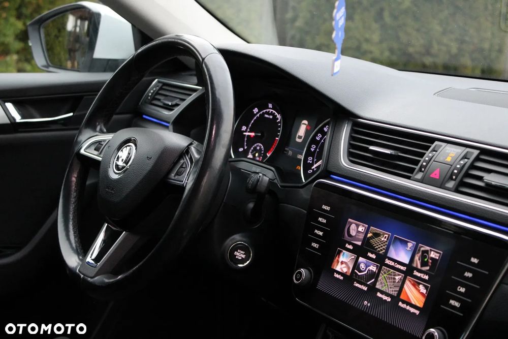 Skoda Superb 2.0 TDI Premium Edition - 8