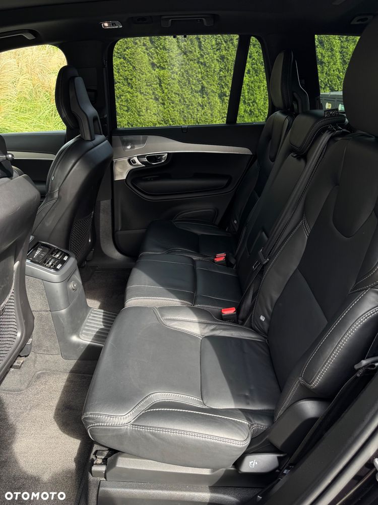 Volvo XC 90 T8 AWD Plug-In Hybrid R-Design 7os - 17