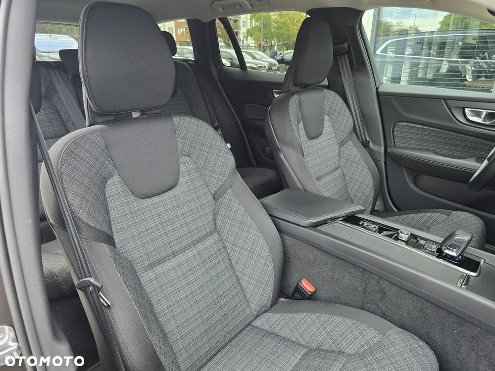 Volvo V60 B4 B Core - 14