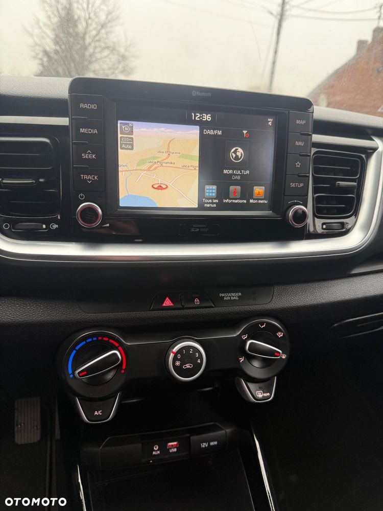 Kia Stonic 1.0 T-GDI 120 Spirit - 16