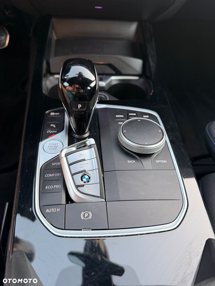 BMW Seria 2 220d xDrive Edition Colorvision - 29