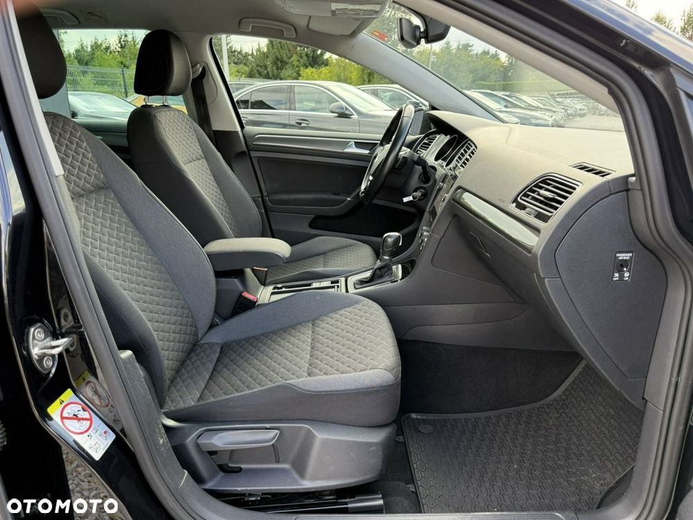 Volkswagen Golf Variant 1.6 TDI SCR DSG Join - 14