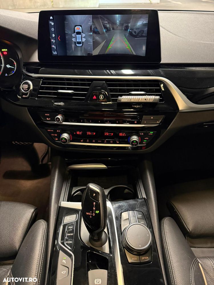 BMW Seria 5 520d Aut. Sport Line - 9