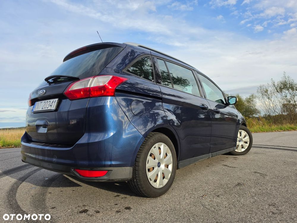 Ford Grand C-MAX - 3