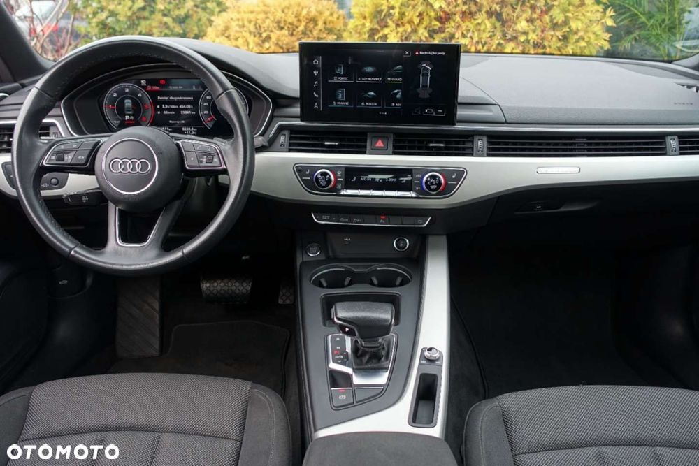 Audi A4 Limousine - 15