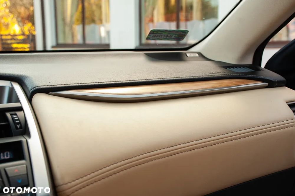 Lexus NX 200t Prestige AWD - 25