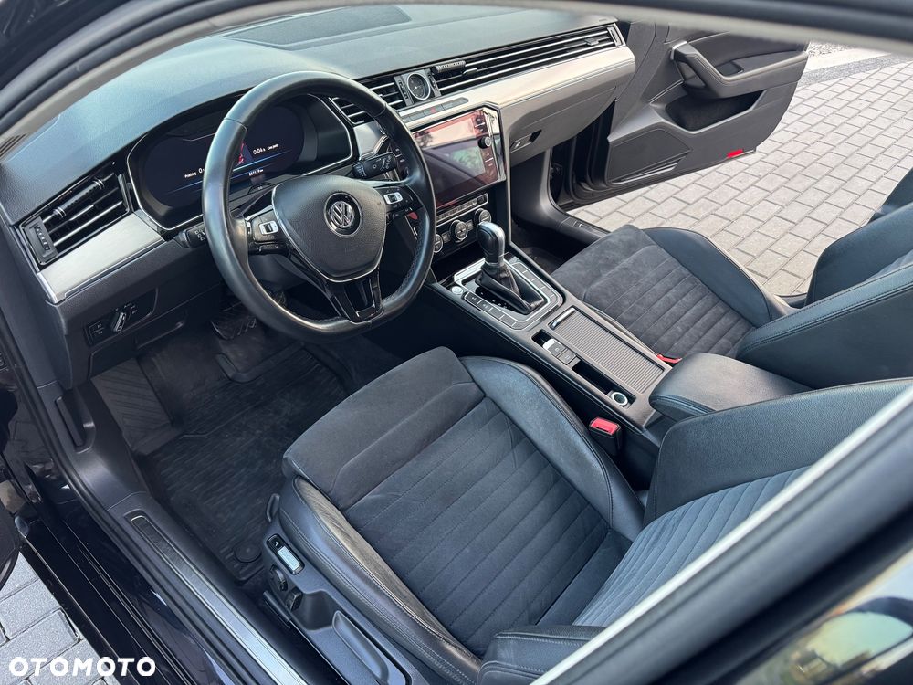 Volkswagen Passat 2.0 TDI SCR DSG Highline - 13