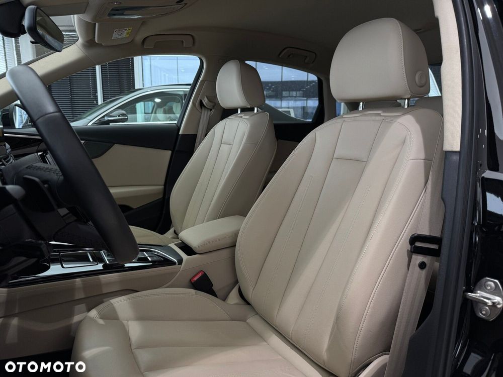 Audi A4 Limousine - 10