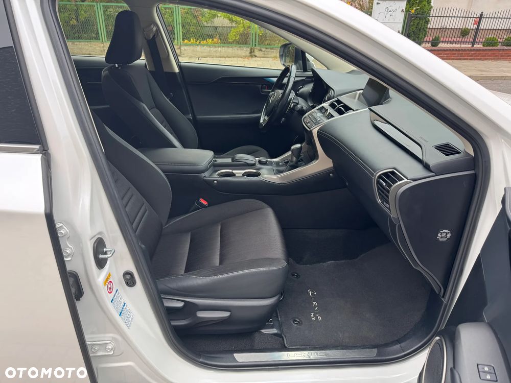 Lexus NX 200t Elite AWD - 6