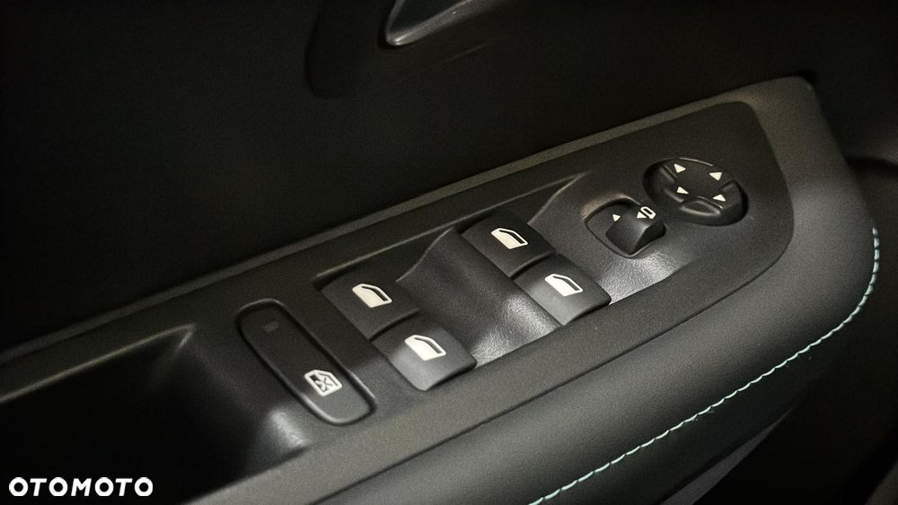 Peugeot 208 1.2 PureTech Allure S&S EAT8 - 24