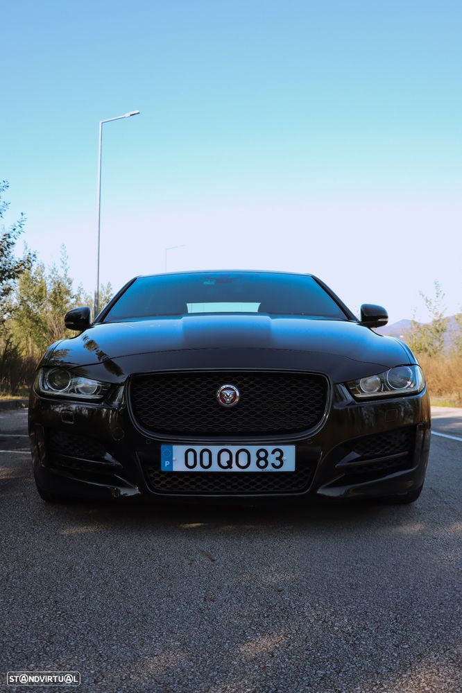 Jaguar XE 2.0 D R-Sport Aut. - 1