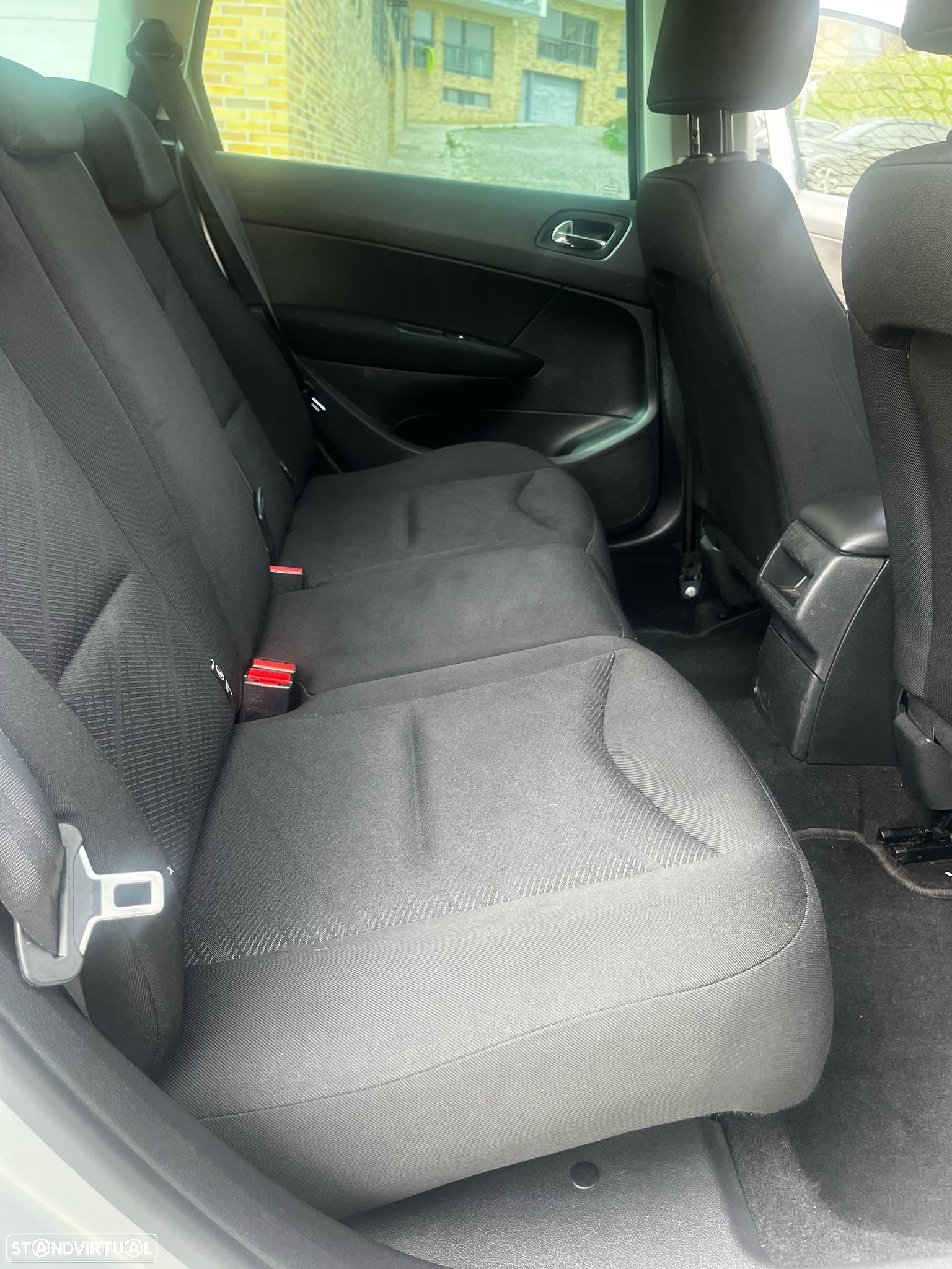 Peugeot 308 SW 1.6 HDi Allure J17 - 21