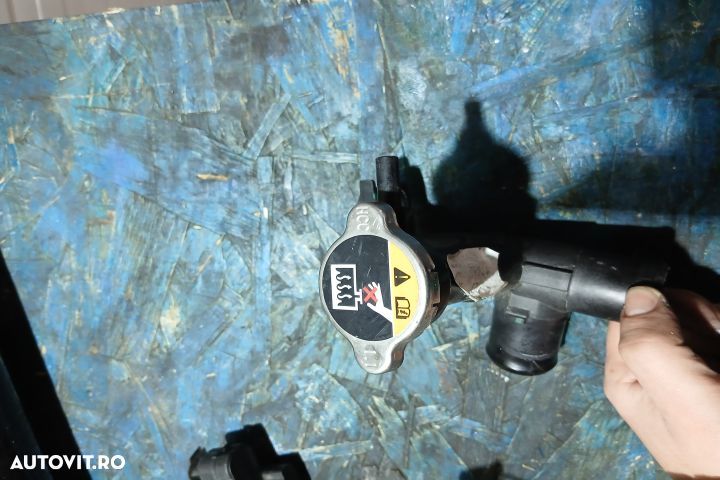 Racord/gât de umplere cu lichid de răcire R423ALEAA R423ALEAA Hyund - 2