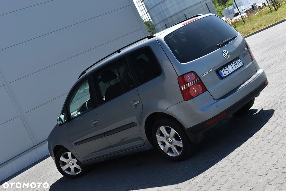 Volkswagen Touran 1.4 TSI Cross - 34
