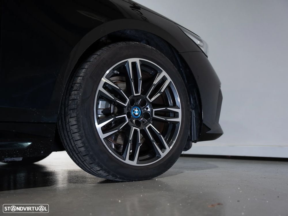 BMW 530 e Pack Desportivo M - 27