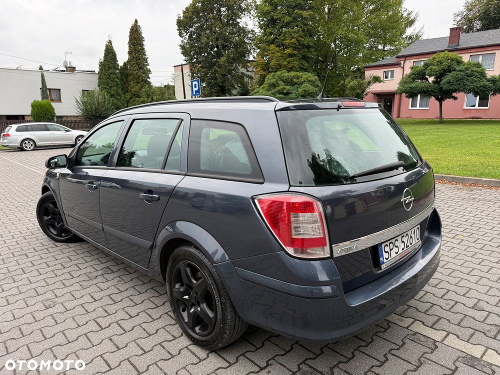 Opel Astra 1.6 Essentia - 15