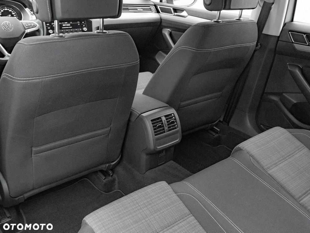 Volkswagen Passat 2.0 TSI Business DSG - 26