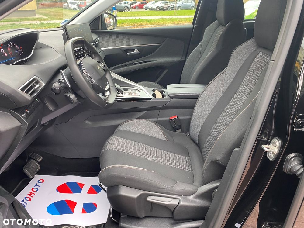 Peugeot 5008 2022 photo 5