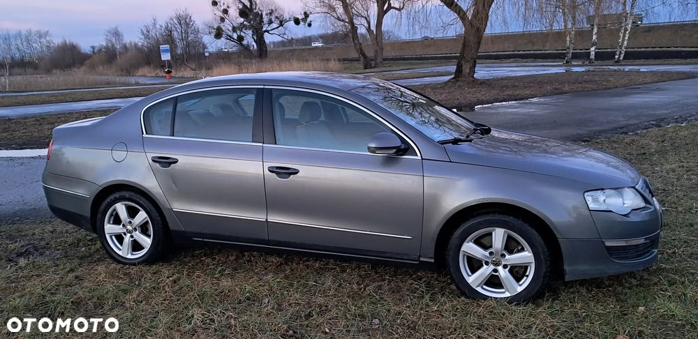 Volkswagen Passat 2.0 TSI Sportline - 1