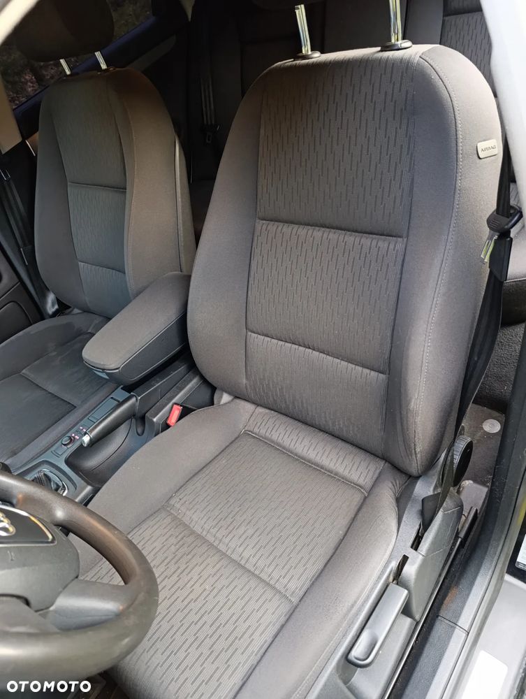 Audi A4 Avant 2.0 TDI DPF - 13