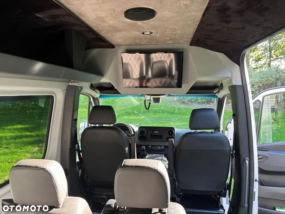 Mercedes-Benz Sprinter - 6
