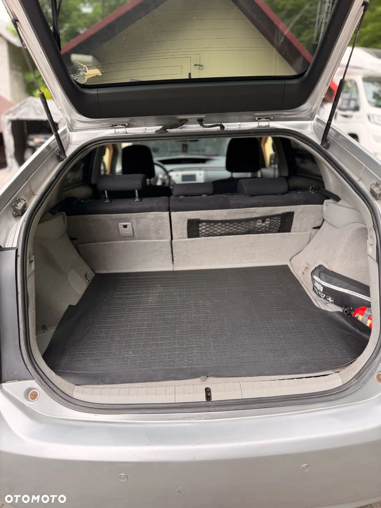 Toyota Prius 1.8 HSD Active - 10