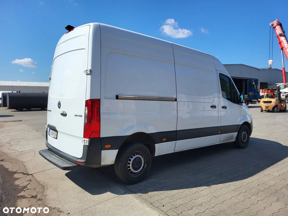 Mercedes-Benz Sprinter - 6