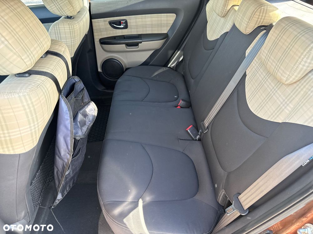 Kia Soul 1.6 GDI L - 21