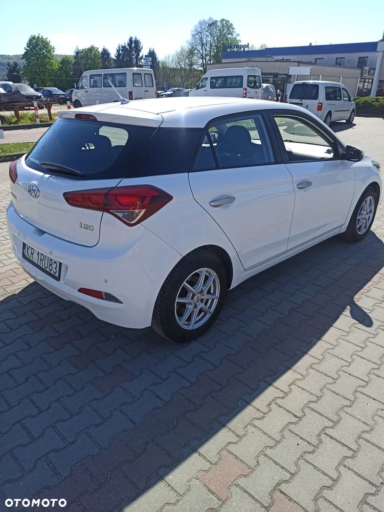 Hyundai i20 1.4 Automatik Style - 4