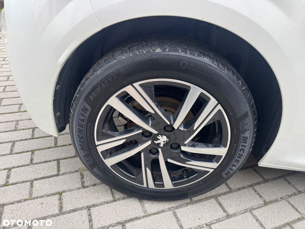 Peugeot 208 PureTech 100 Allure Pack - 20