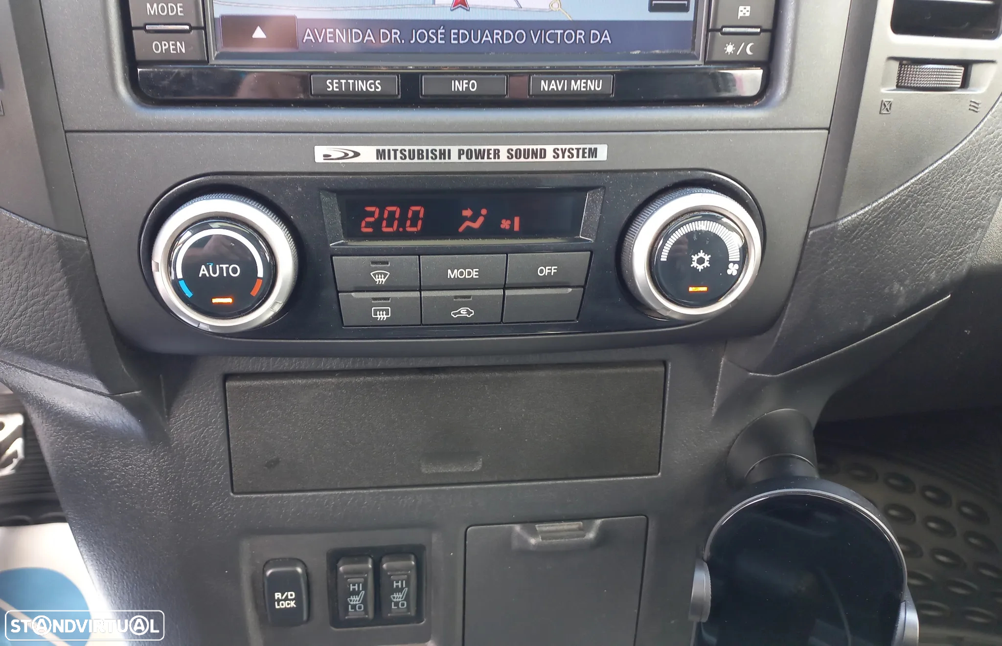 Mitsubishi Pajero 3.2 DI-D Instyle Navi AT - 17