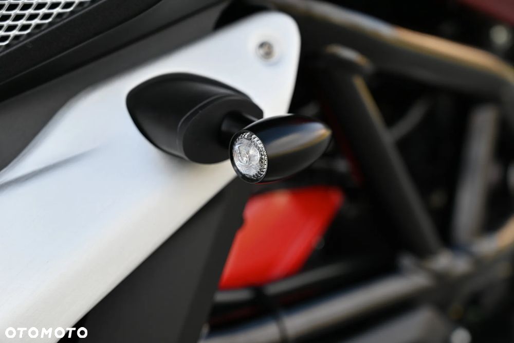 MV AGUSTA Brutale - 29