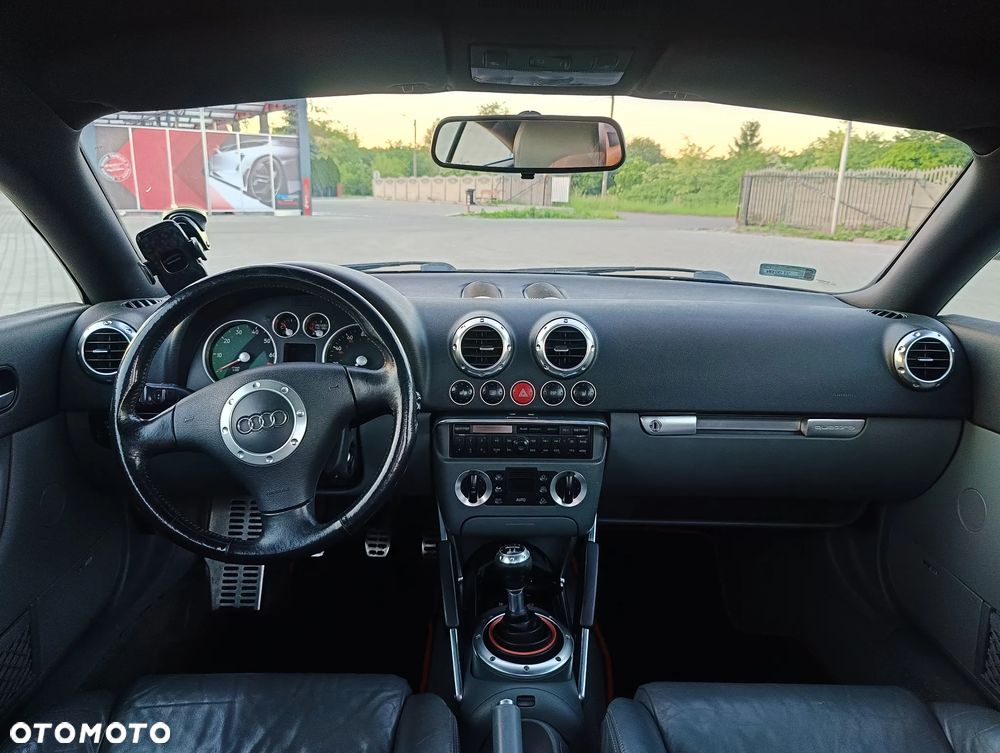 Audi TT Coupé 1.8T Quattro - 9