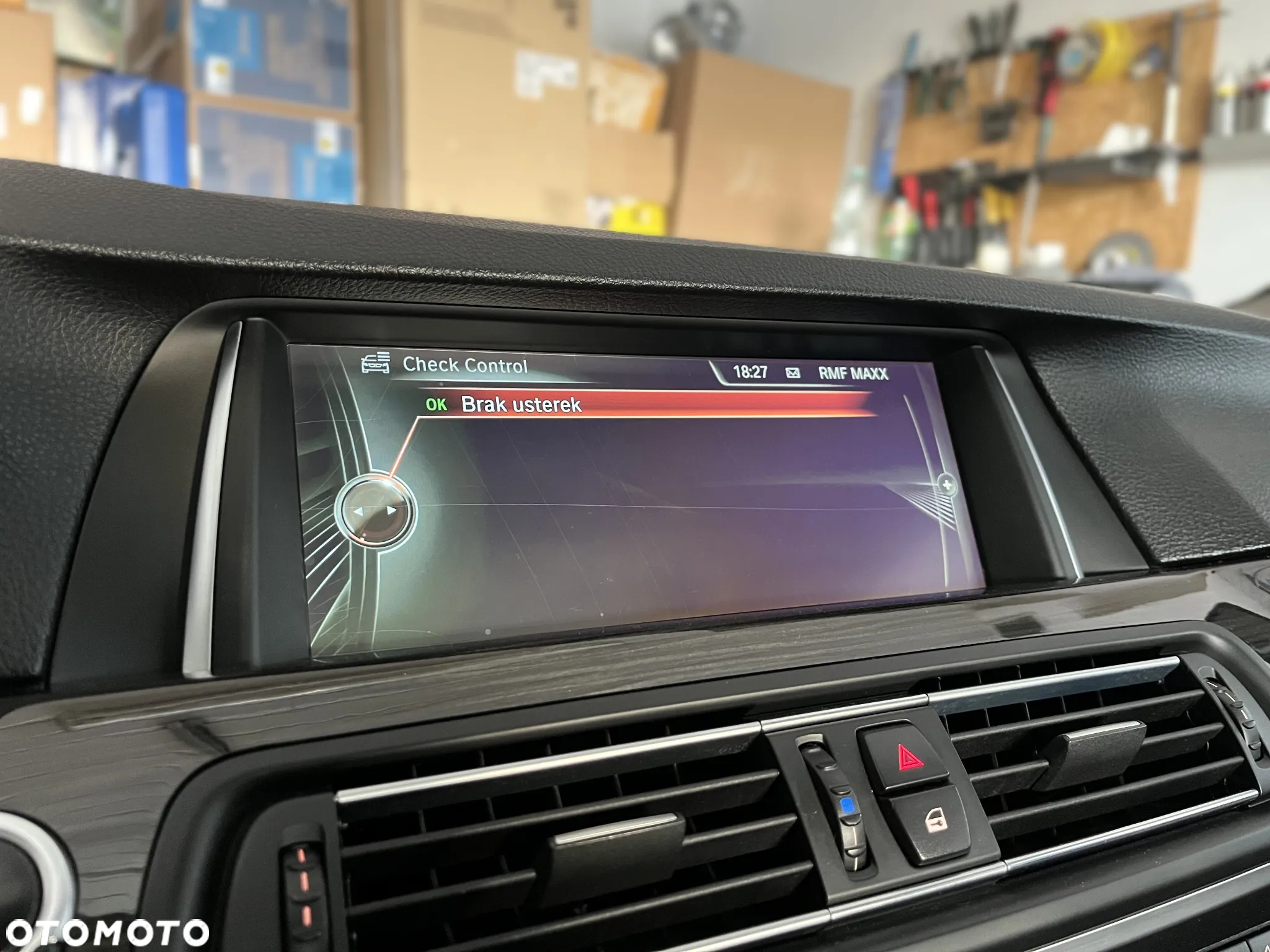 BMW Seria 5 520d xDrive Luxury Line - 23