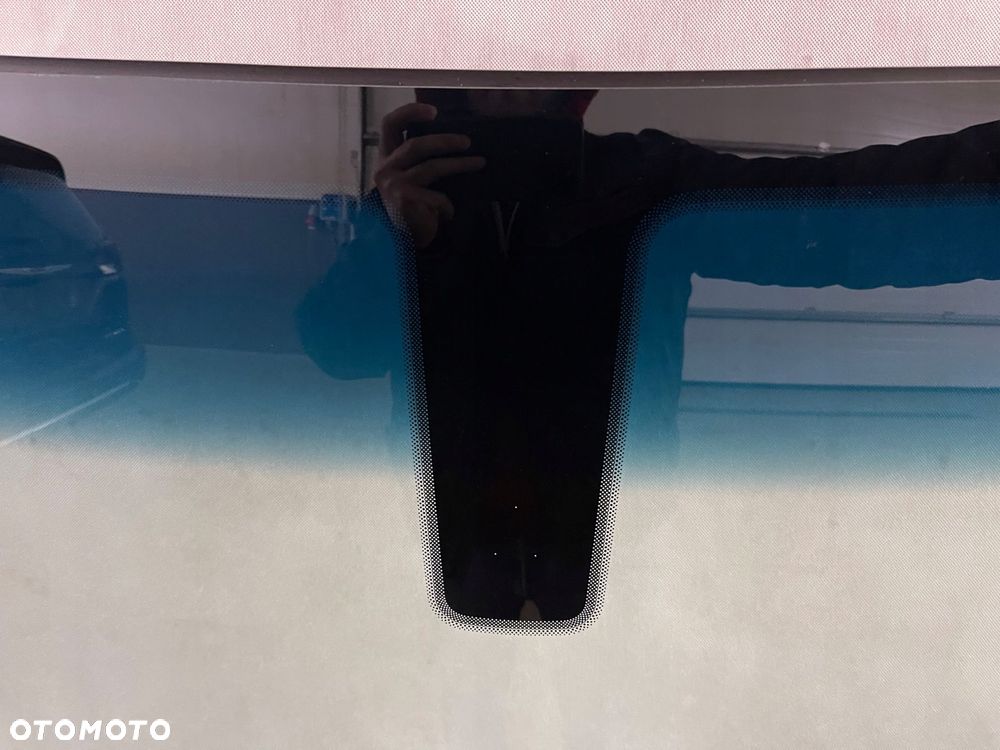 szyba przednia czołowa chrysler voyager po 2017- - 2