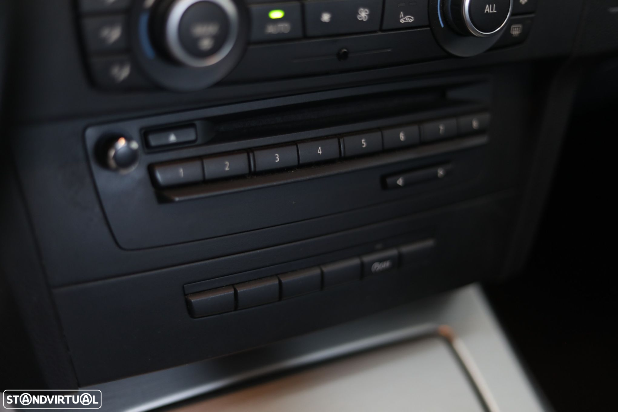 BMW 318 d Navigation - 13