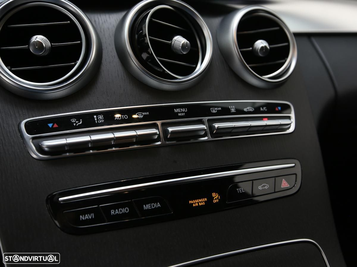 Mercedes-Benz E 300 de 4Matic T 9G-TRONIC AMG Line - 23