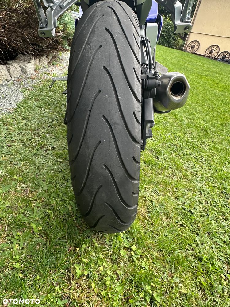 Yamaha YZF - 16