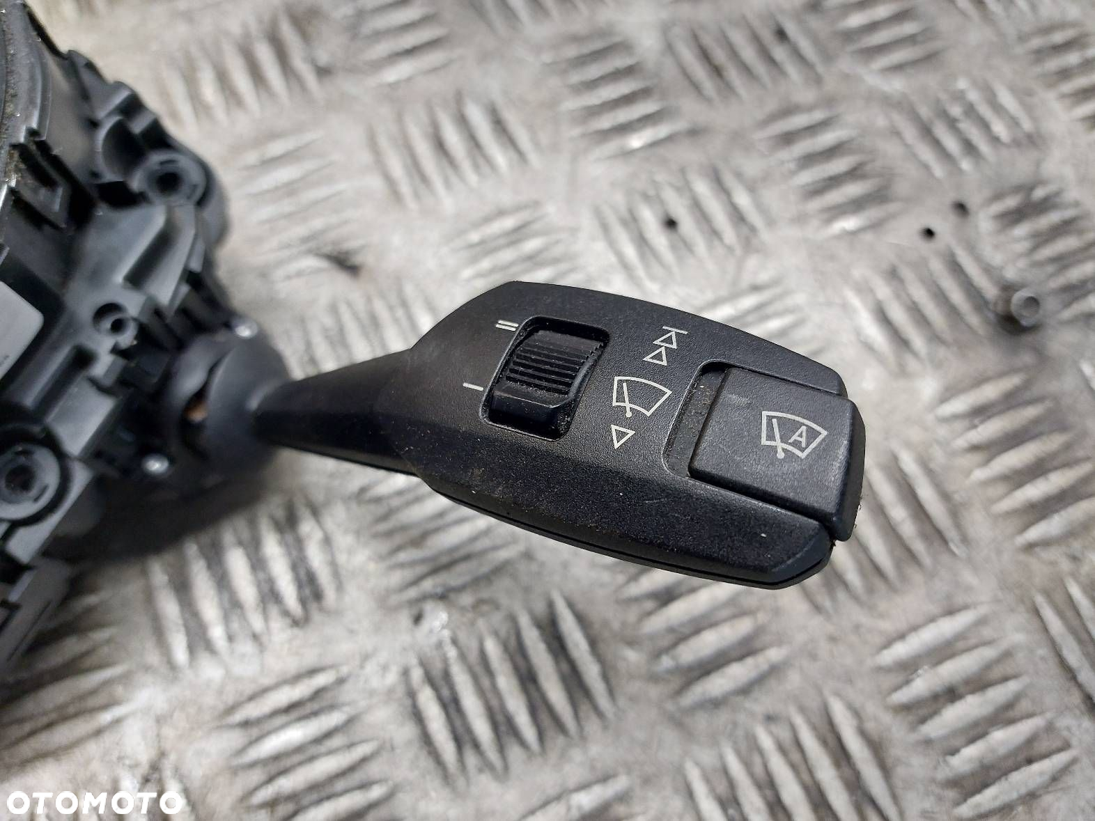 MANETKA PRZEŁĄCZNIK ZESPOLONY TAŚMA SYGNAŁU BMW E90 9121893 6989557 - 3