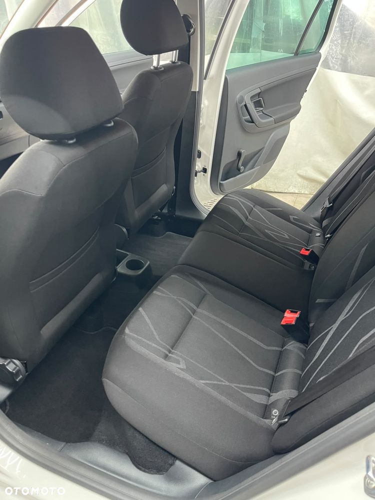 Skoda Fabia 1.6 TDI DPF Fresh - 29